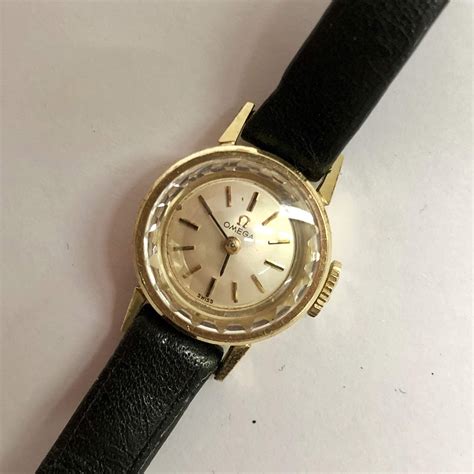 omega ladies gold watch 1940|women's vintage Omega Watch identification.